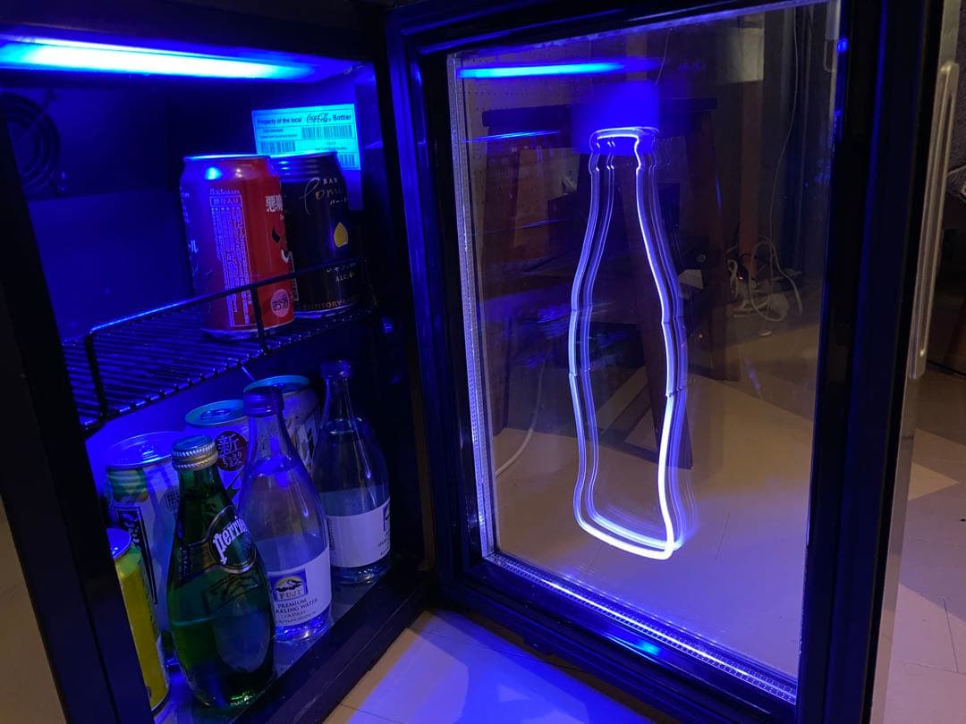 希少品コカコーラ冷蔵庫 ネオン LED ライト ショーケース レッドブル ワイン