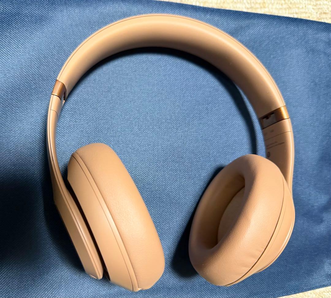Beats Studio Pro x Kim Kardashian ヘッドフォン