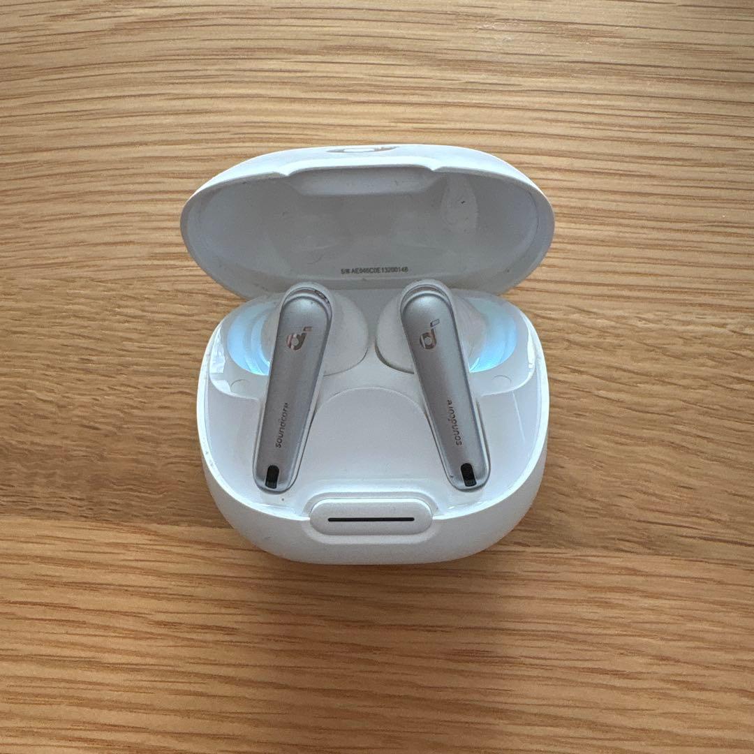 Anker soundcore Liberty 4 NC 箱、取説あり