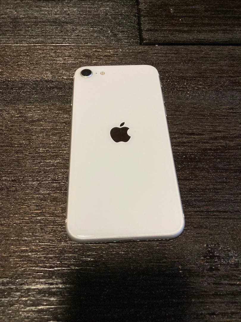 Apple iPhone SE (第2世代) ホワイト　64gb SIMフリー