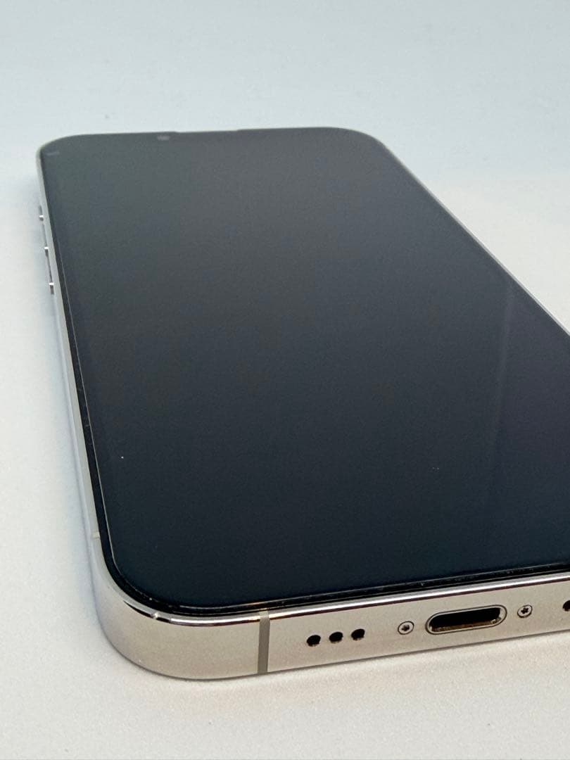 【バッテリー100％】iPhone13pro 256 GB SIMロックなし