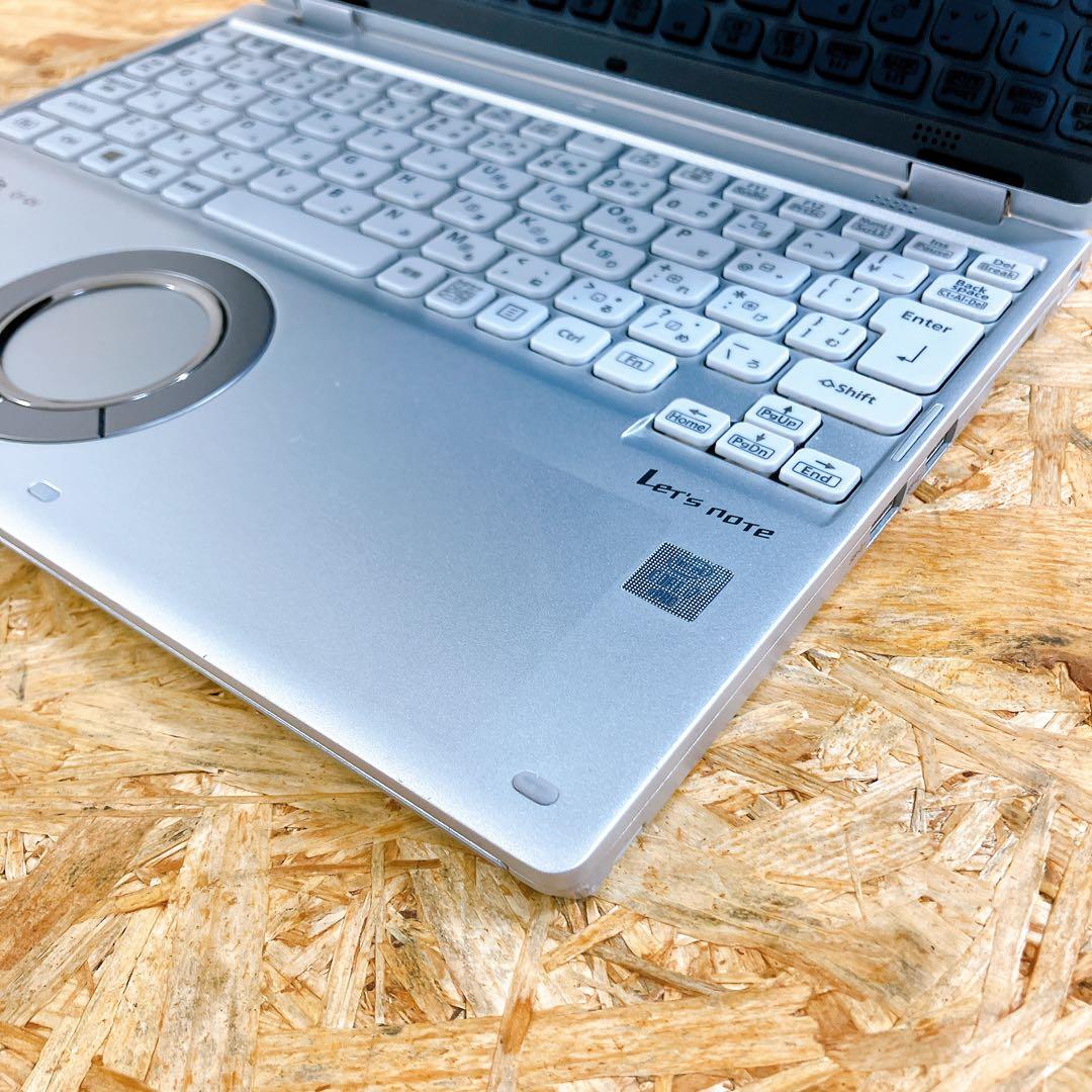Let’s note CF-QV9 Core i7 軽量モバイルノートPC