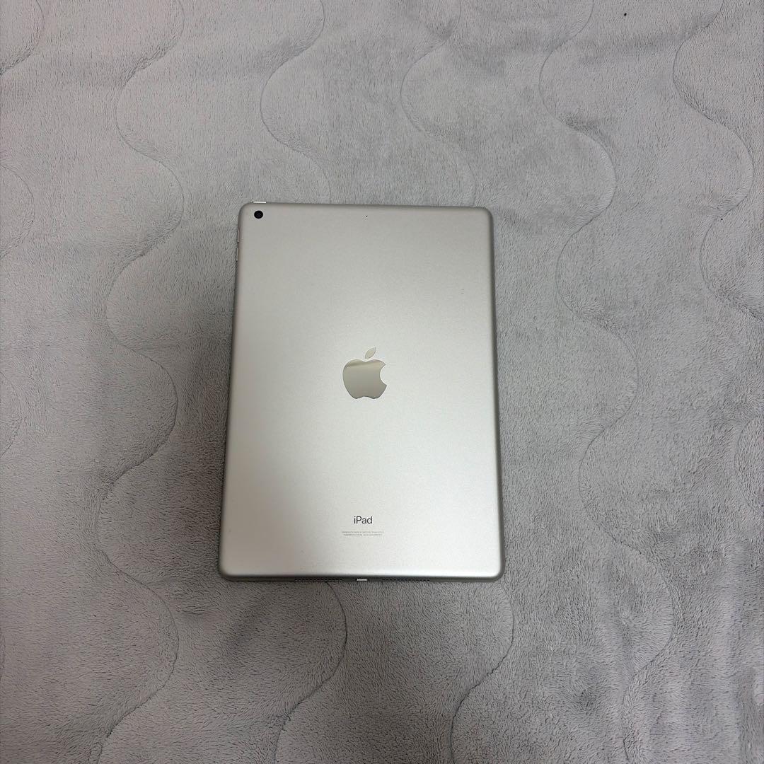 Apple iPad 第9世代　シルバー/64GB