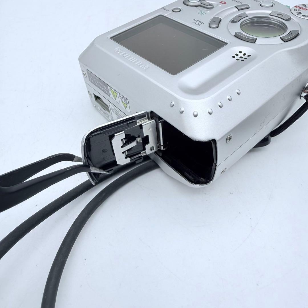 【動作確認済み】FUJIFILM FinePix 6800Z