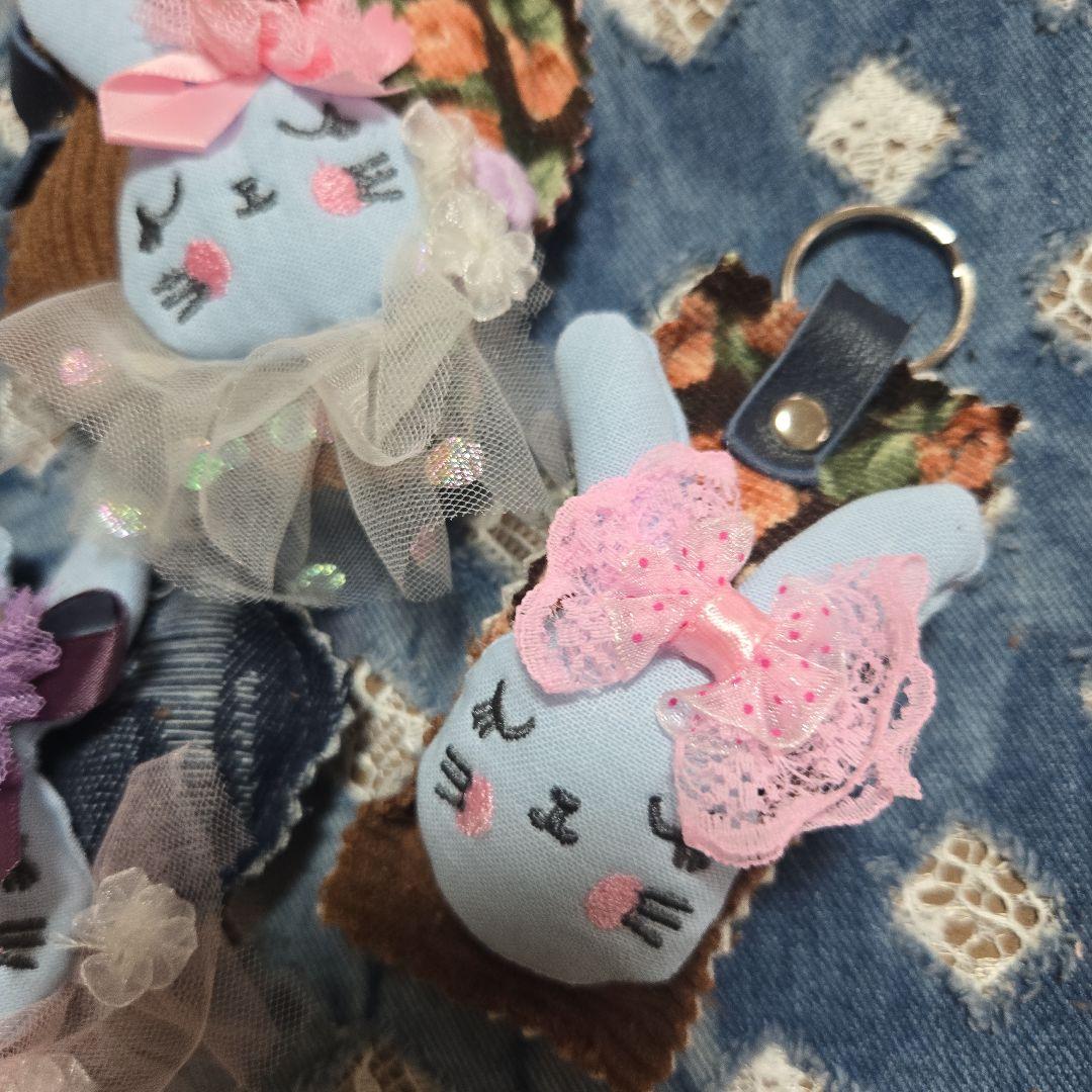 いちごパフェ☆様✨専用ハンドメイドぷっくりうさぎホルダー