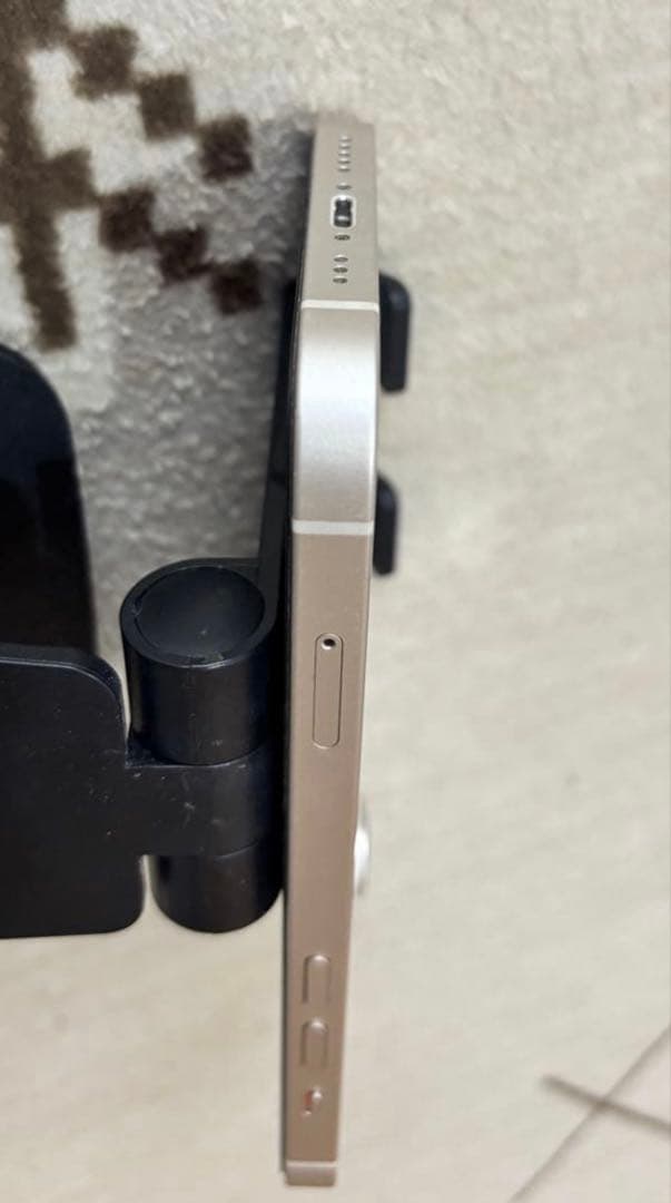美品docomo iPhone14 128GB スターライト SIMロックなし