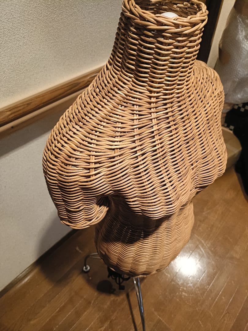 ラタン製トルソー マネキン　ボディ　婦人用ラタントルソー 良品