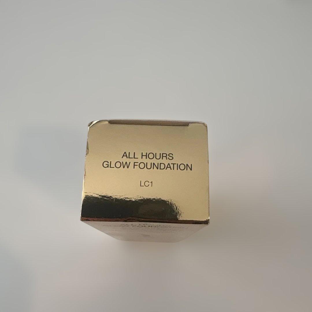 Yves Saint Laurent オールアワーズリキッドグロウ LC1