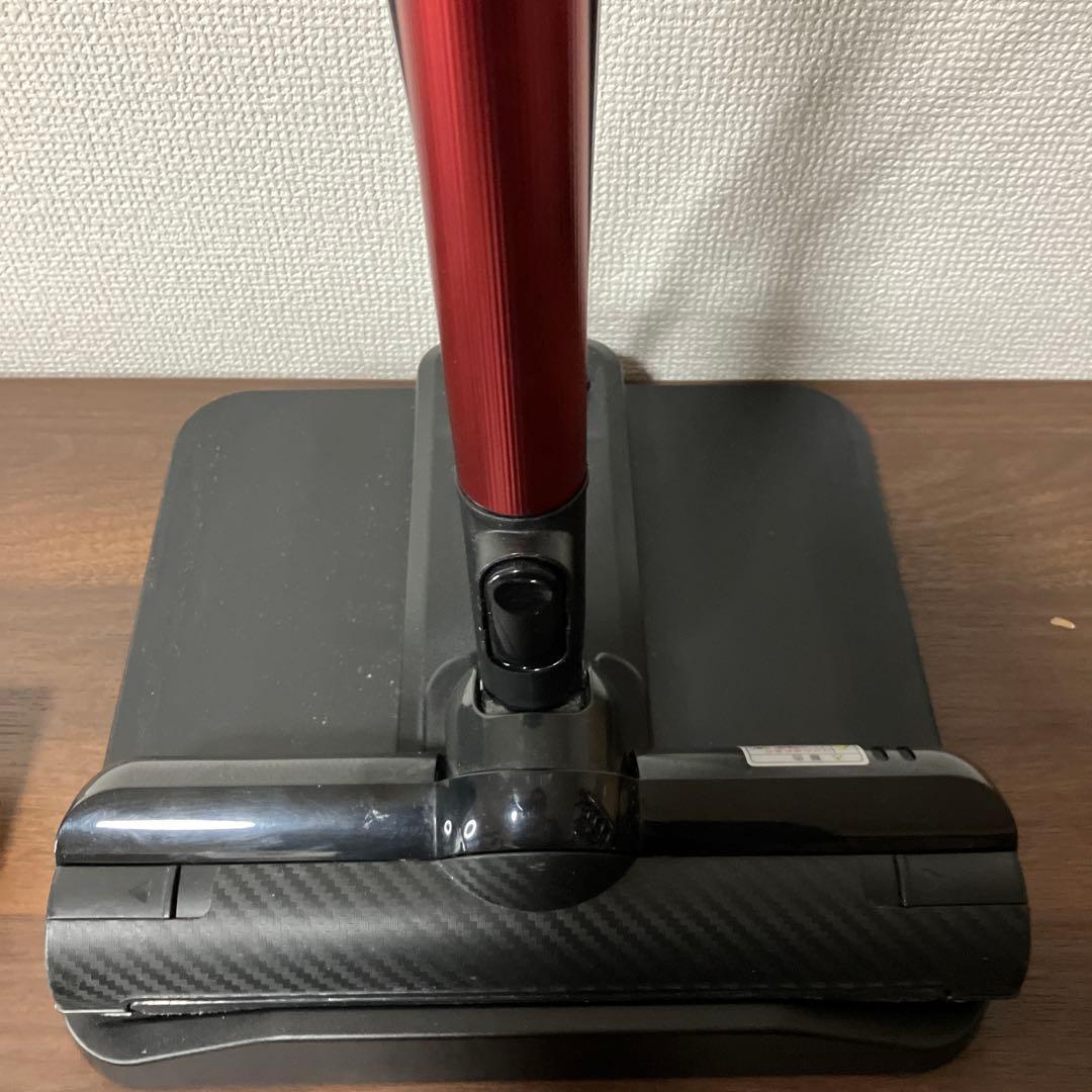 東芝　TORNEO V コードレスクリーナー VC-CLX50(R)　赤　掃除機