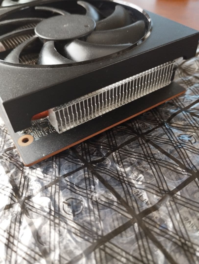 グラフィックボード・グラボ・ビデオカード AMD RADEON RX6600XT 8GB