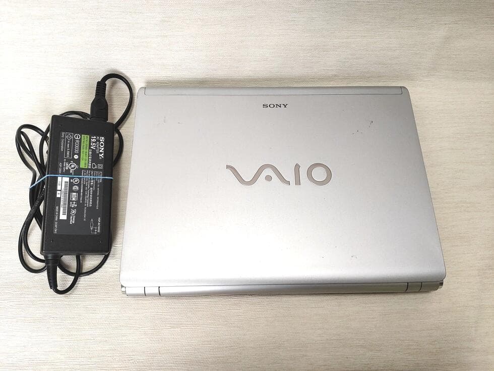 中古Sony VAIO OS:Linuxmint22.1