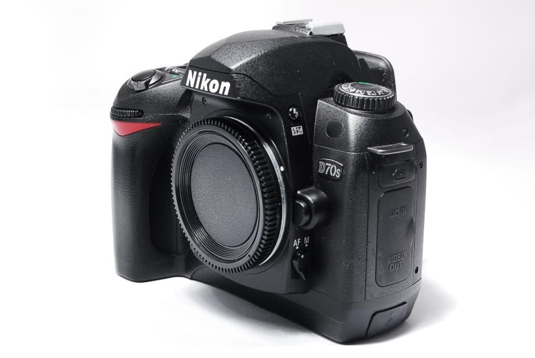 ⭐️扱いやすい1台⭐️Nikon D70s✨高倍率レンズセット✨日常から望遠まで