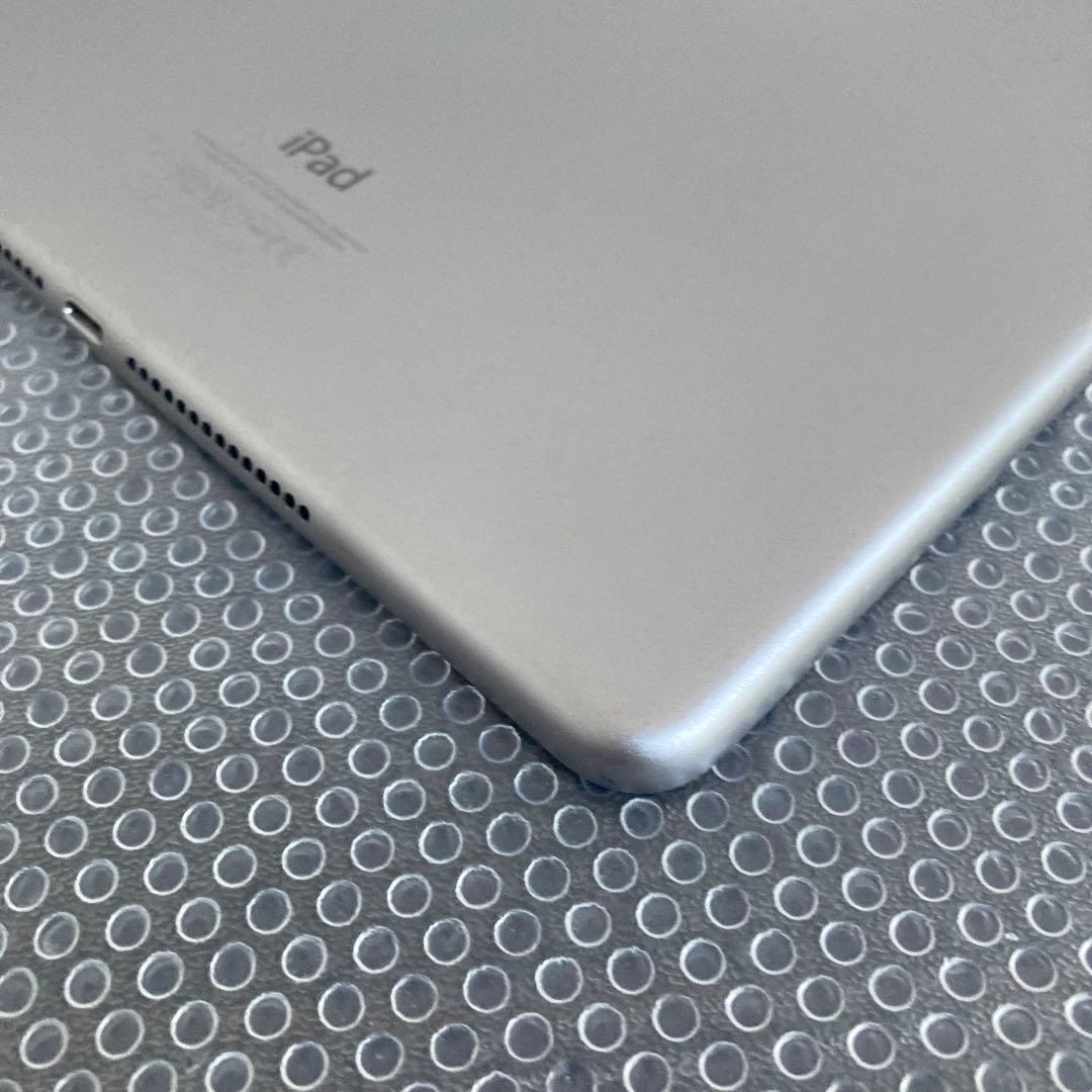 3471【早い者勝ち】比較的美品☆iPadAir2 64GB SoftBank☆