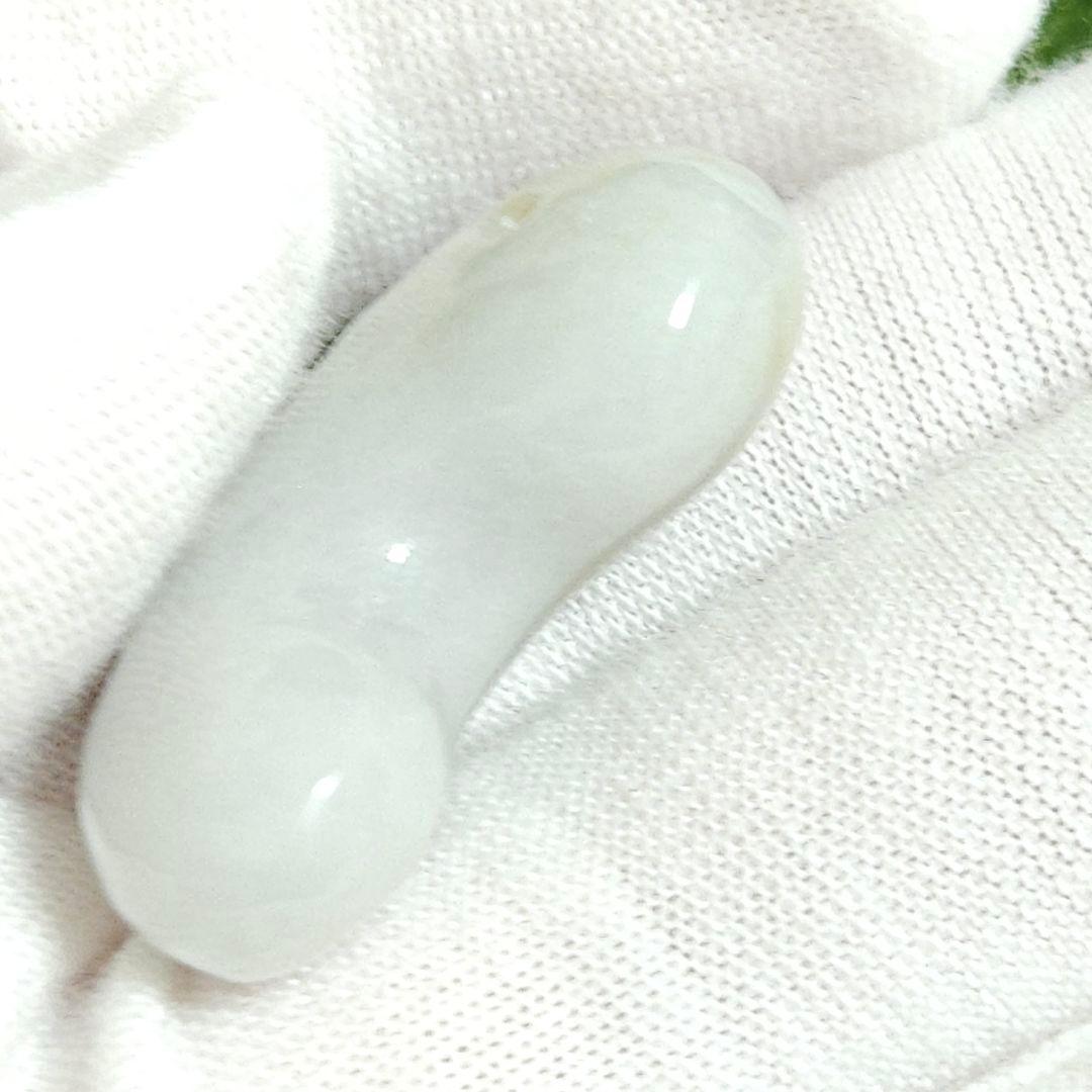 最終値下げ　希少ミャンマー本翡翠　白翡翠 × 金木犀 最高級琅玕質　勾玉Z734