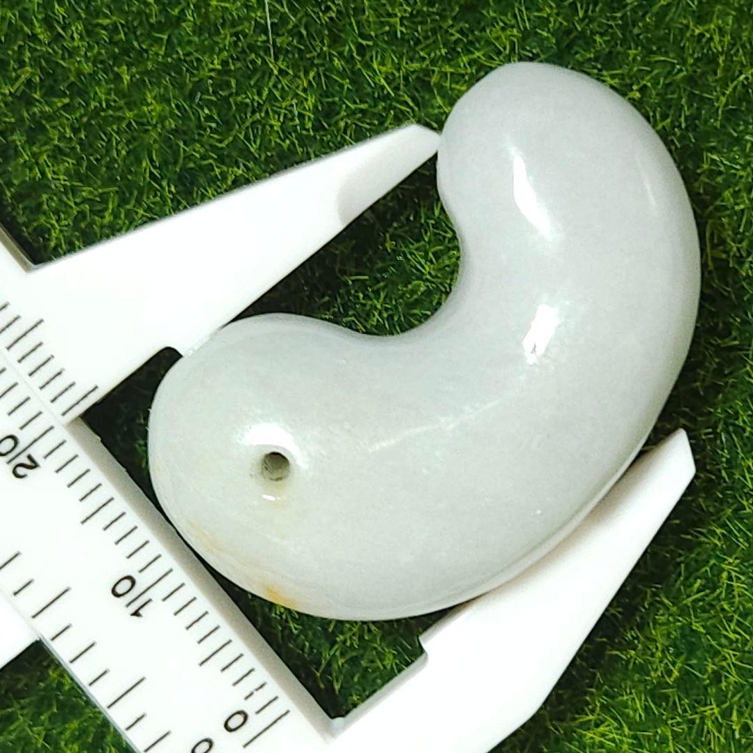 最終値下げ　希少ミャンマー本翡翠　白翡翠 × 金木犀 最高級琅玕質　勾玉Z734