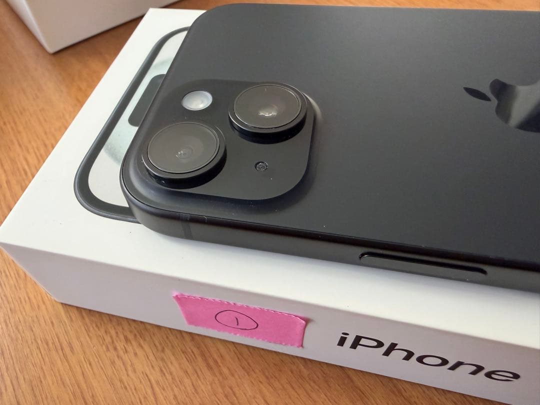 iPhone 15 128GB SIMフリー ブラック①