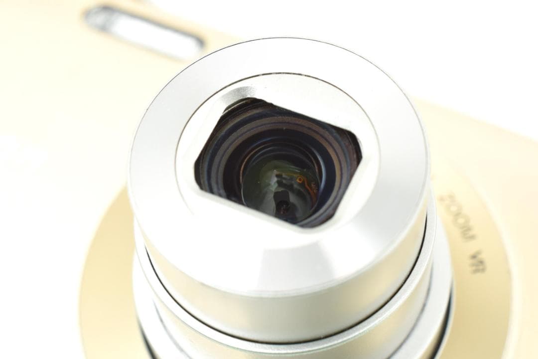 【美品】ニコン Nikon COOLPIX S3300