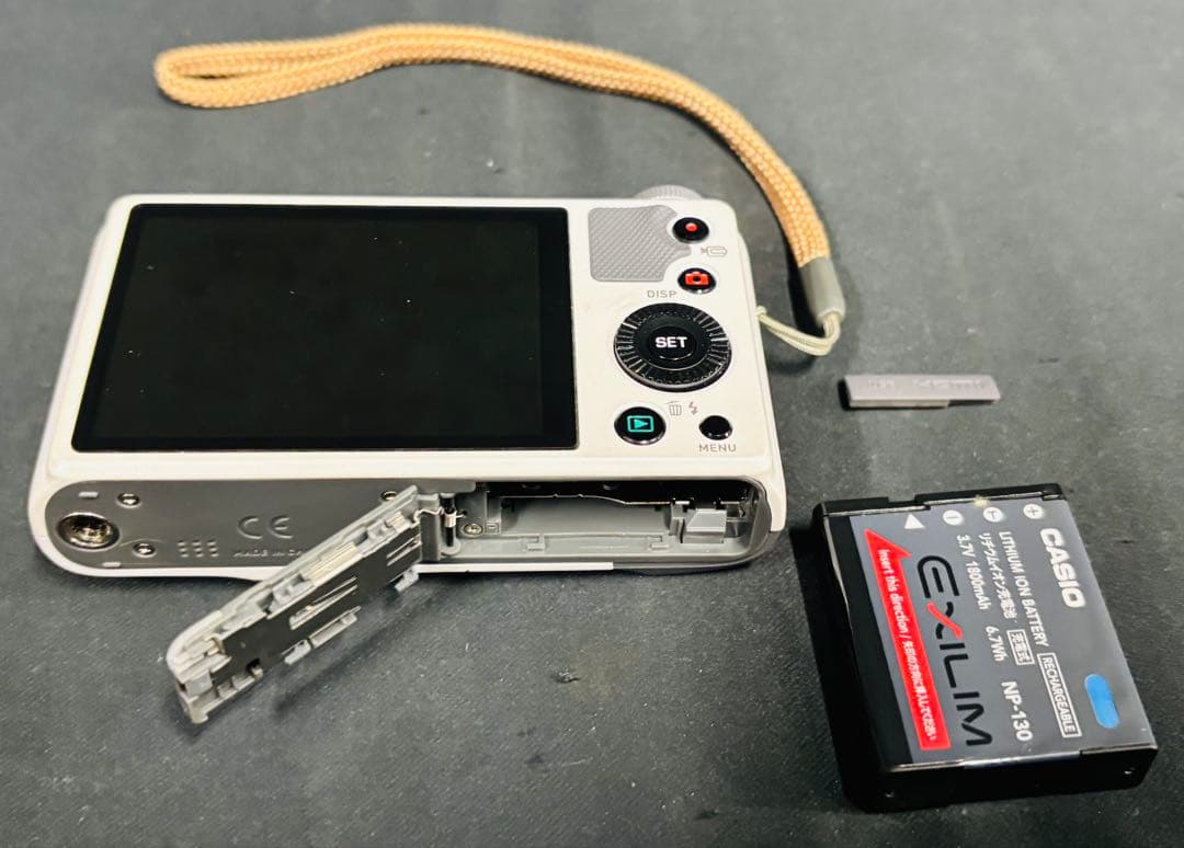 Casio EX-ZR700 カシオ デジタルカメラ デジカメ カメラ