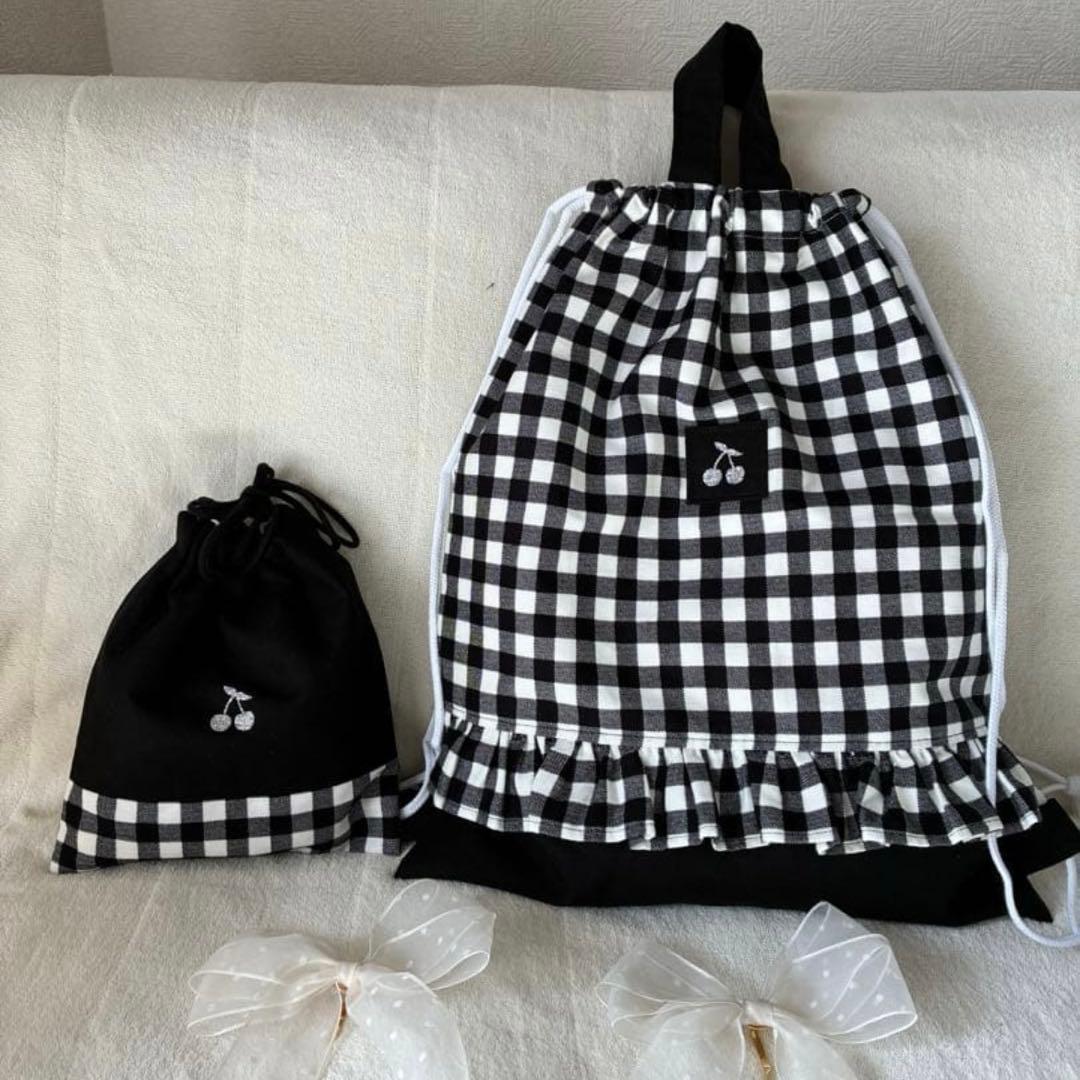 レッスンバック　女の子　上履き入れ　体操服袋ナップサック　巾着　黒　セット
