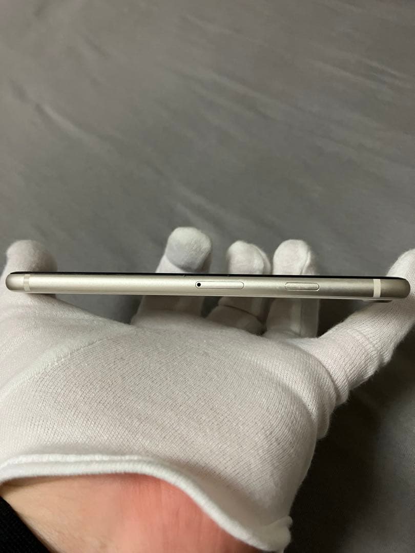 iPhone SE (第3世代) 64GB SIMフリー バッテリー100%美品