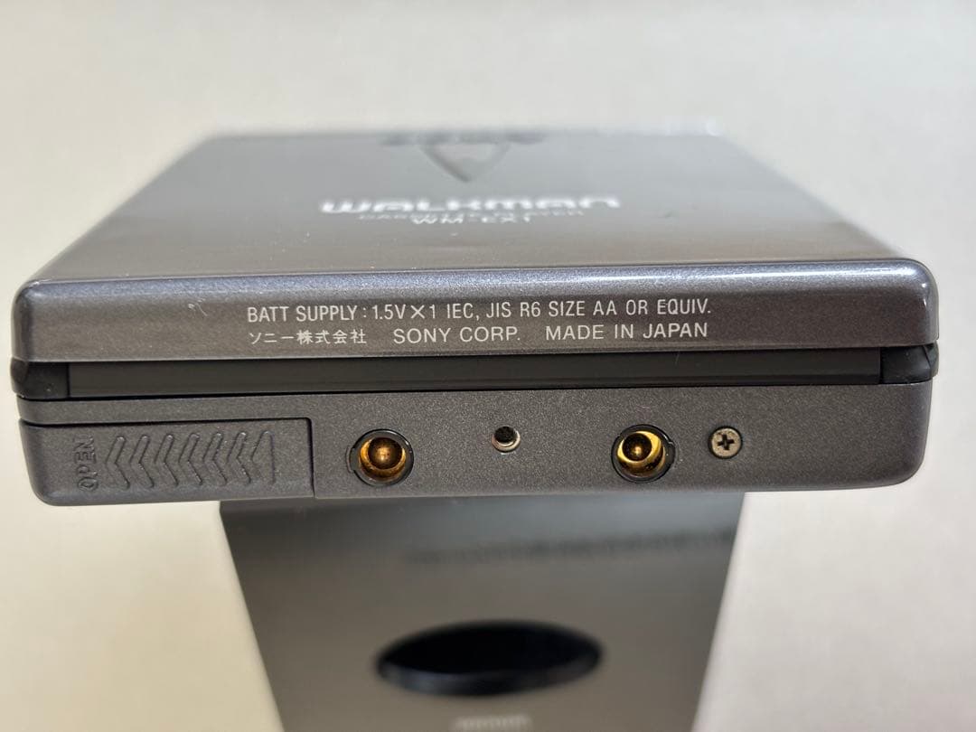 美品　SONY カセットWALKMAN WM-EX1