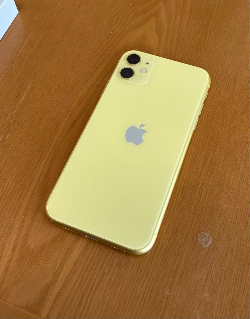 iPhone11 イエロー 64GB 最大容量76% simフリー