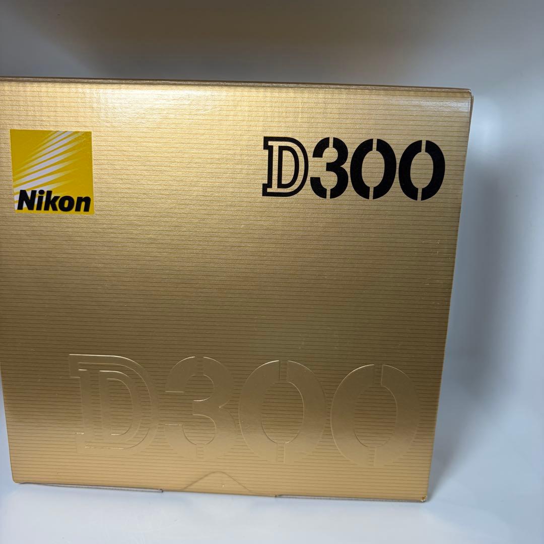 Nikon ニコン D300 本体　箱付き