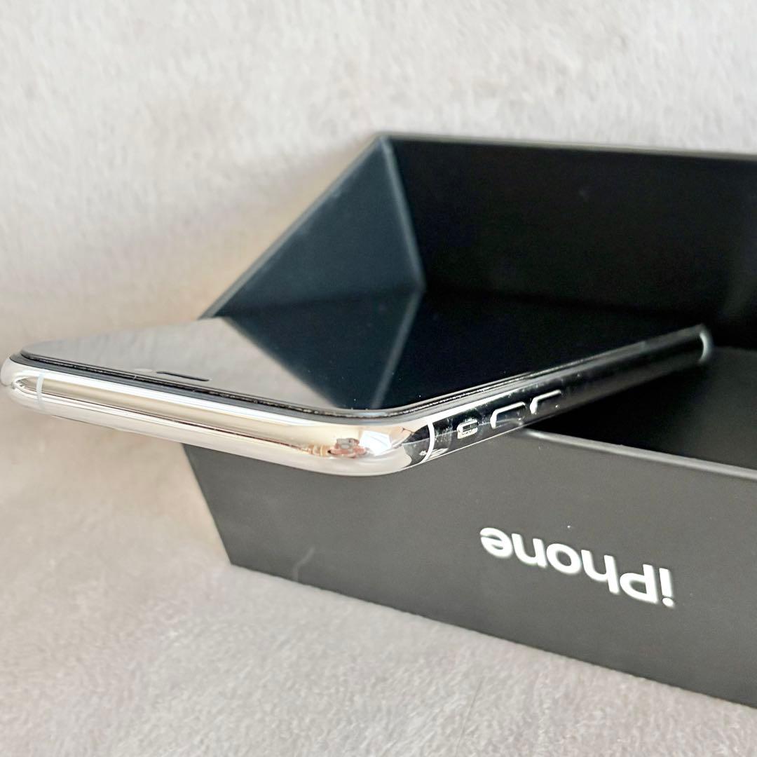 【美品】iPhone 11 pro 本体 シルバー 256GB SIMフリー