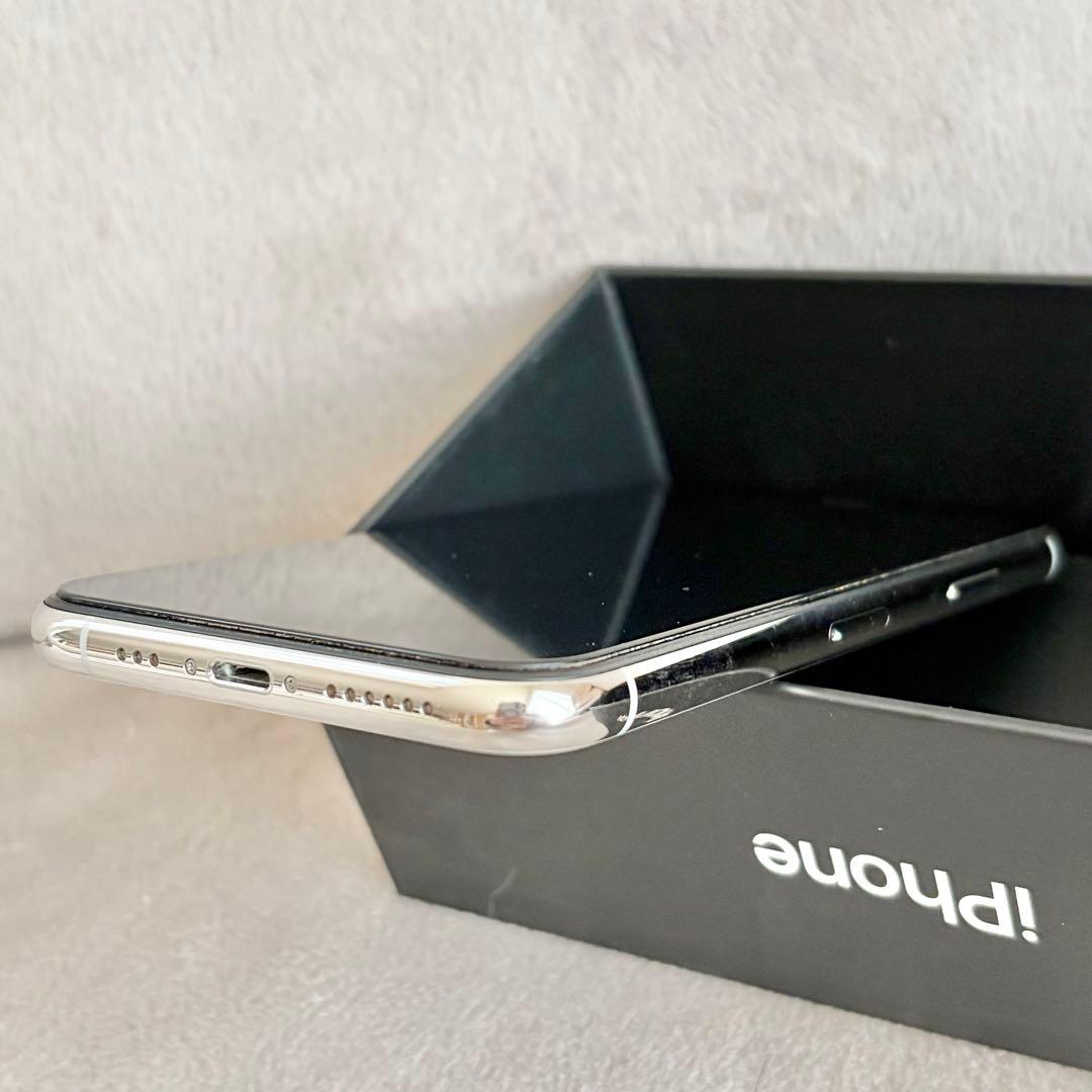 【美品】iPhone 11 pro 本体 シルバー 256GB SIMフリー