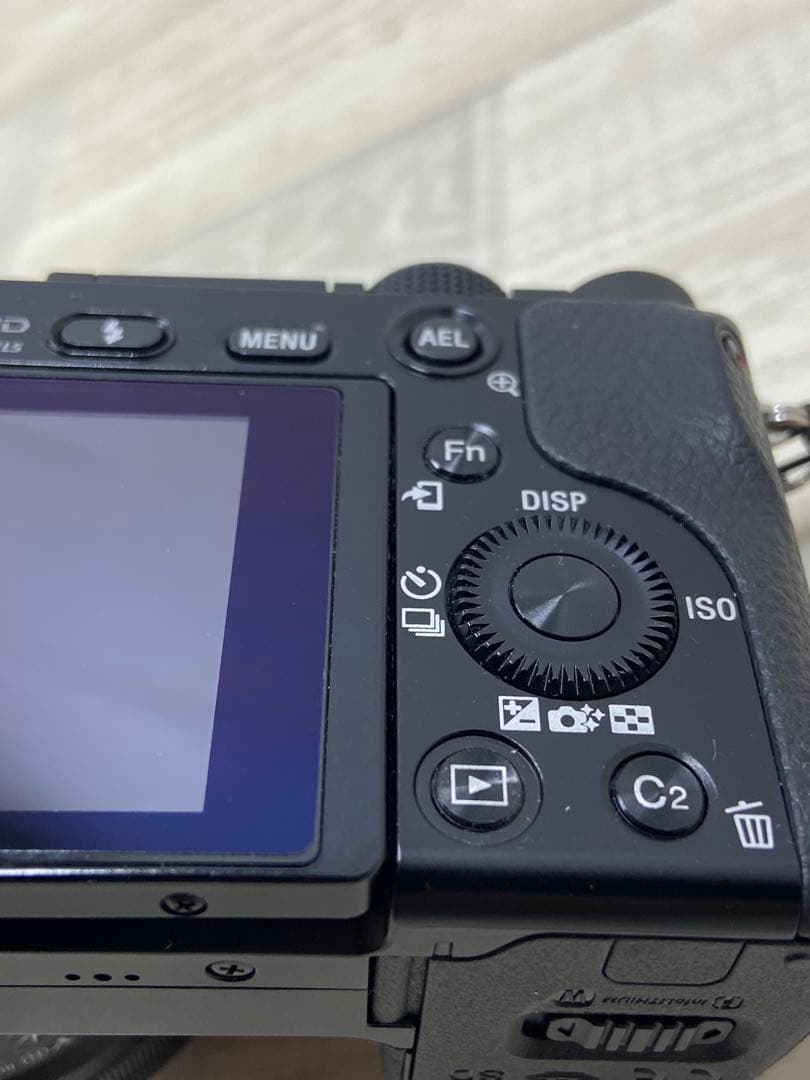【美品】ソニーミラーレス一眼α6000 ダブルズームレンズ　ILCE-6000