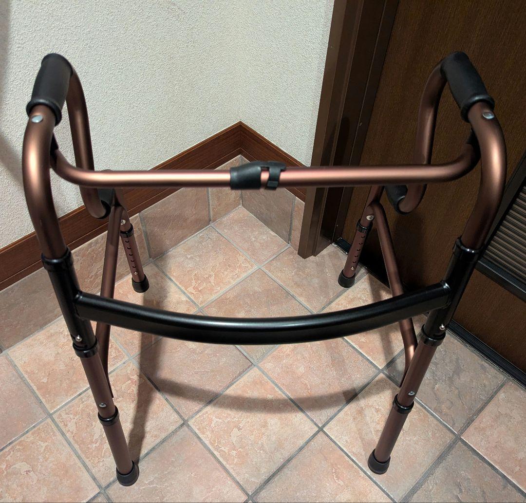 【未使用品】折りたたみ式歩行器 軽量アルミ製
