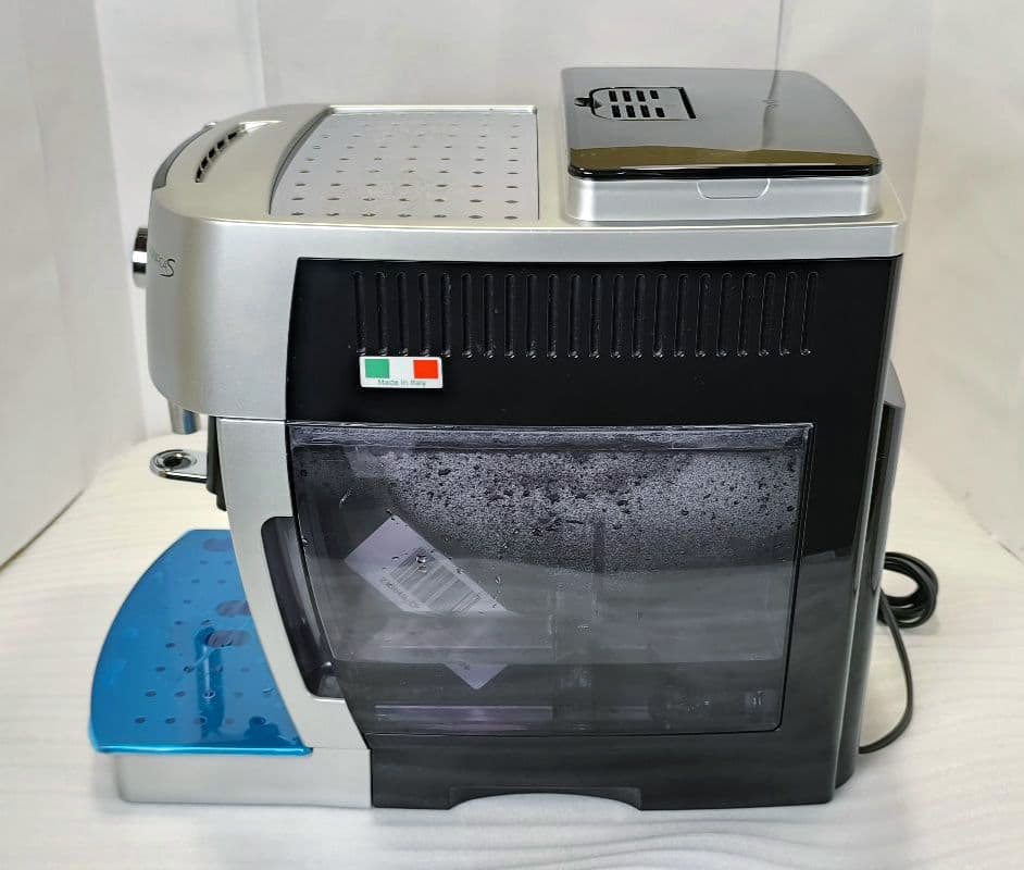 デロンギ　コンパクト2全自動コーヒーマシン　マグニフィカS　ECAM22110