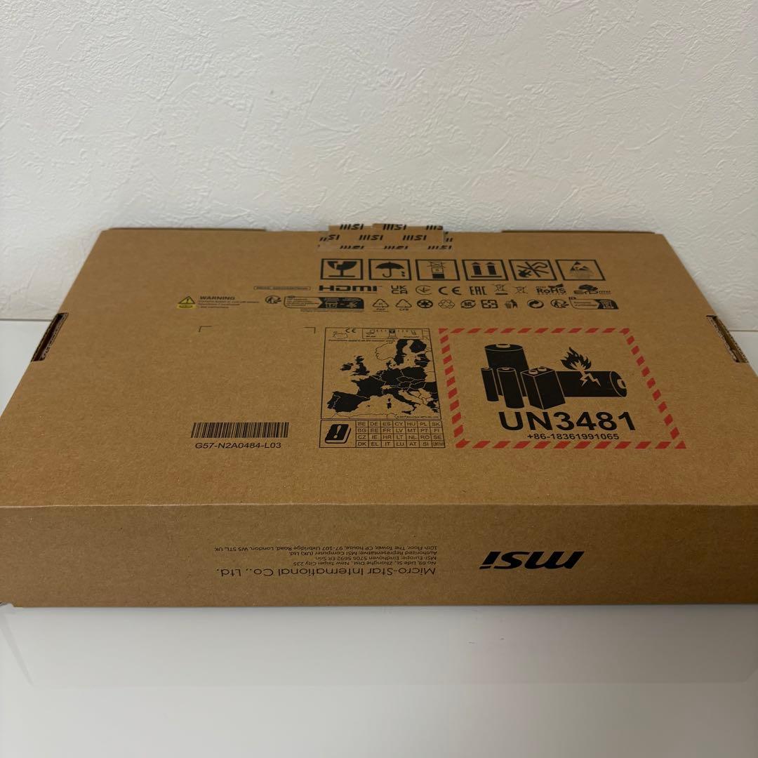 MSI ノートパソコン ブラック PC (Windows)