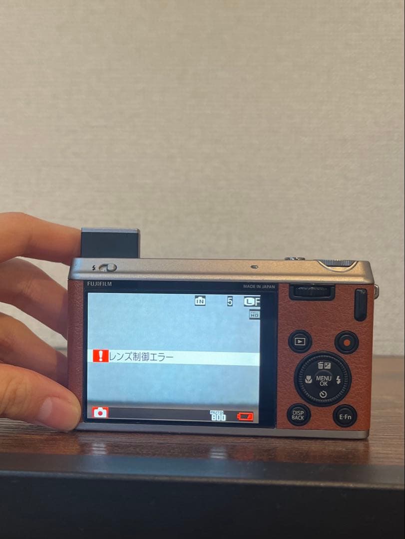T*y様 極美品 FUJIFILM XF1 コンパクトデジタルカメラ