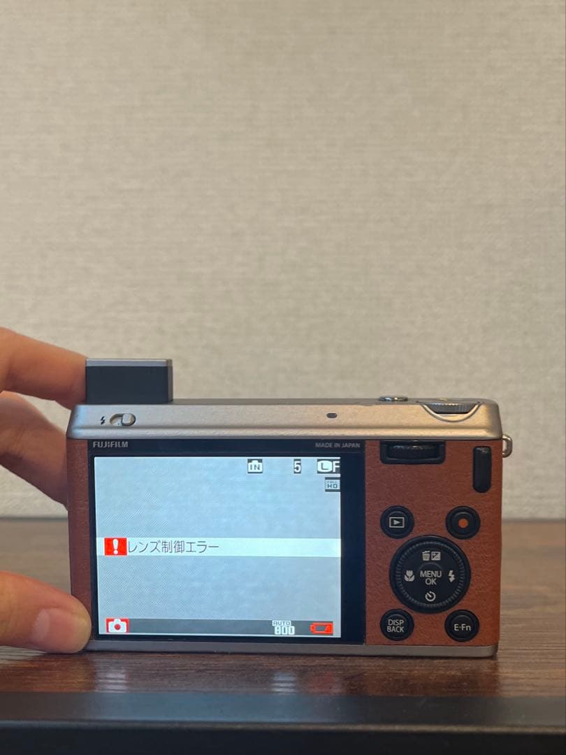 T*y様 極美品 FUJIFILM XF1 コンパクトデジタルカメラ