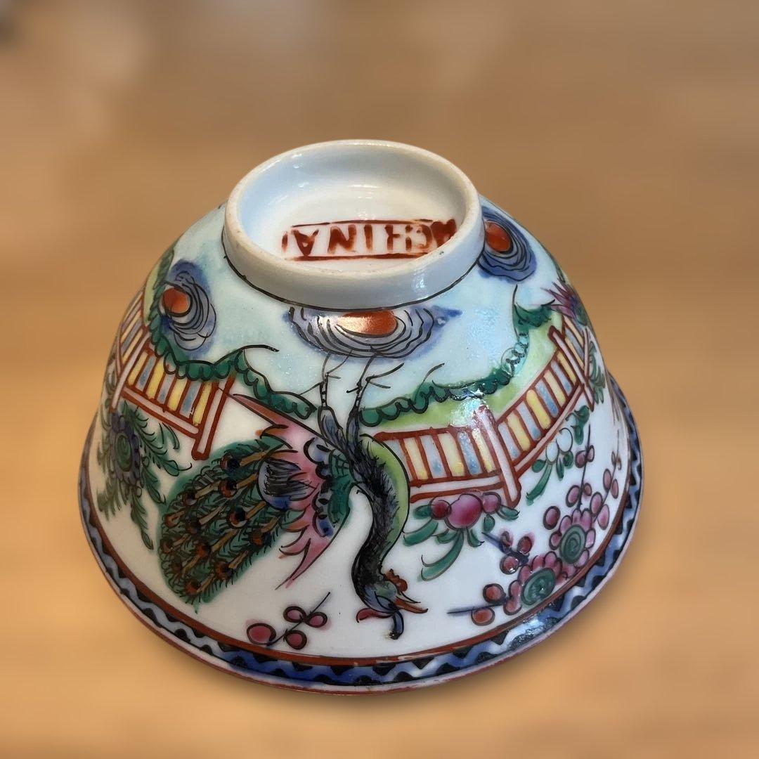 中国民国時代の多色使いの孔雀デザイン茶碗