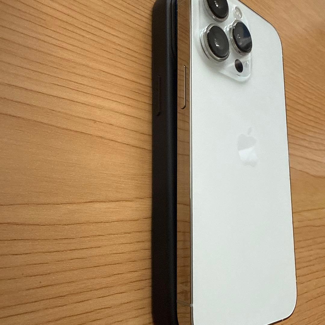 iPhone 13pro シルバー 256GB 本体のみ