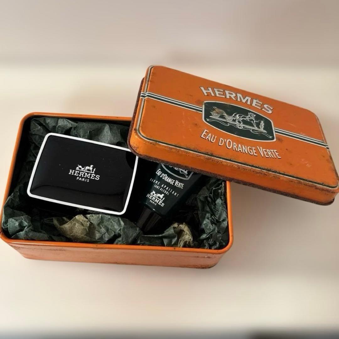 HERMES アンティーク缶