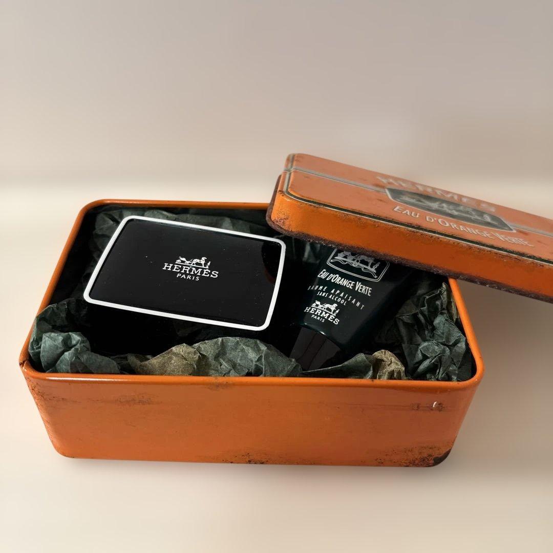 HERMES アンティーク缶