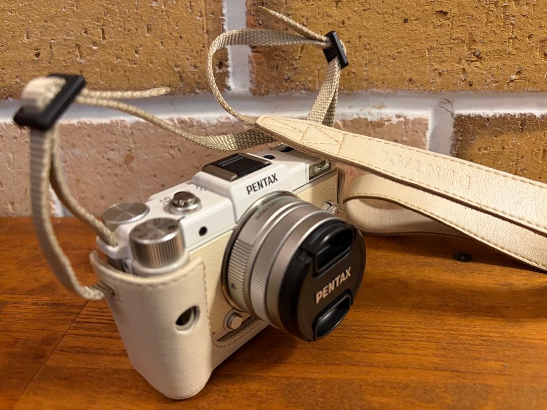 【美品】PENTAX Q ホワイト レンズキット　専用ケース付き