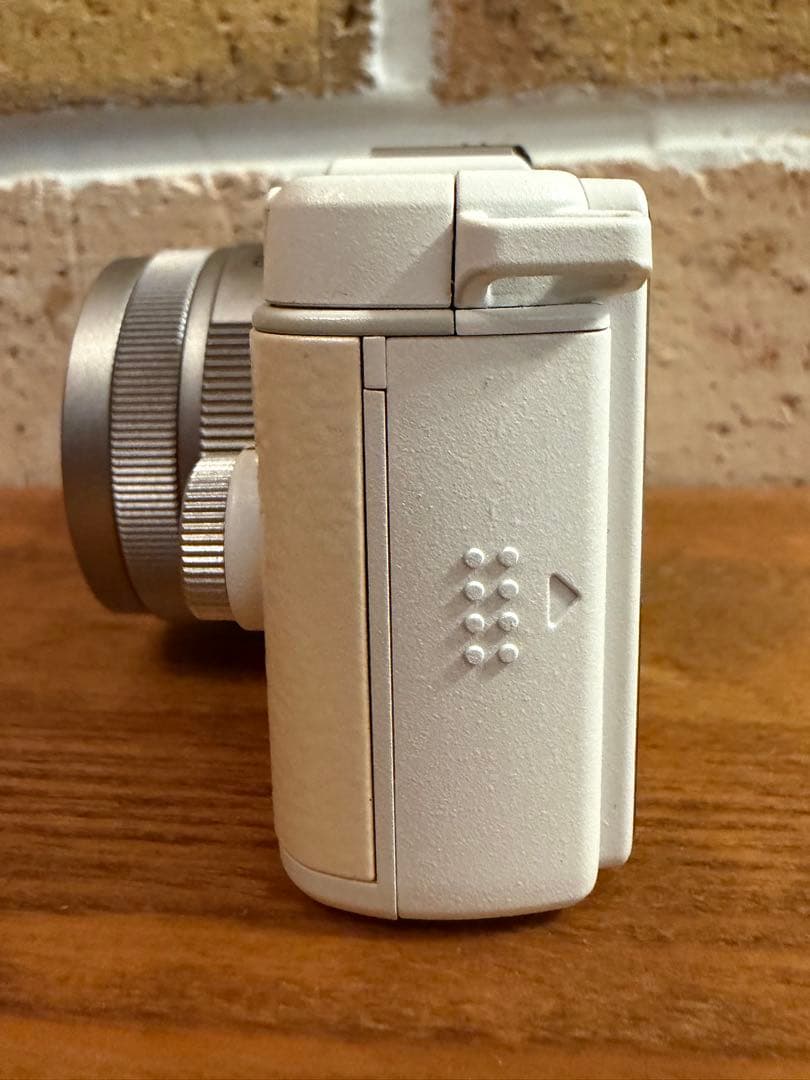 【美品】PENTAX Q ホワイト レンズキット　専用ケース付き