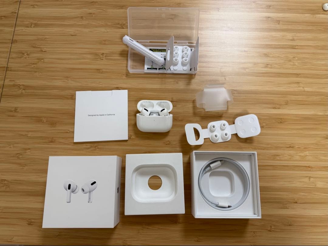 Apple AirPods Pro 第1世代 サードパーティイヤーチップあり