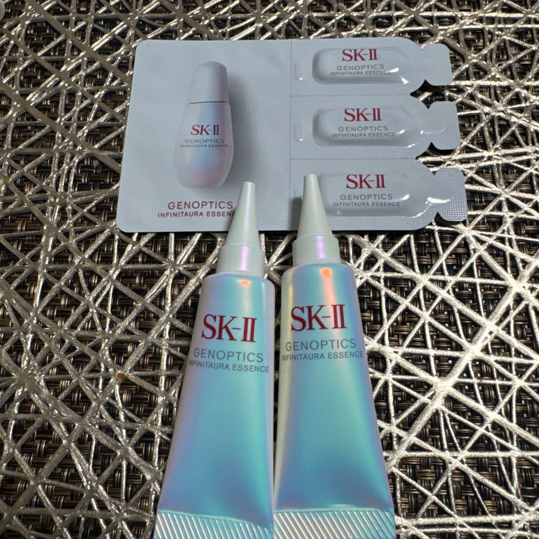 SK-II GENOPTICS INFINITURA ESSENCE2、