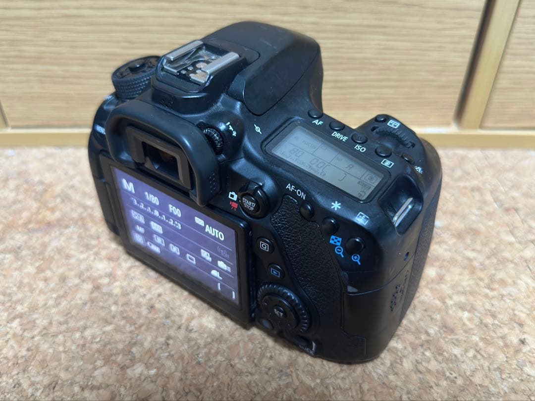 デジタルカメラ Canon EOS 80D