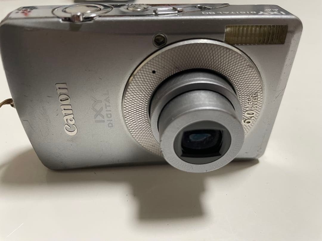 Canon IXY 80 シルバー 本体のみ 動作確認済み