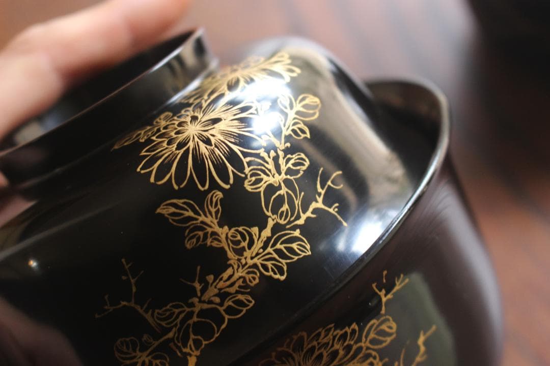 時代逸品！端正な時代黒漆に極上菊蘭蒔絵の映える四つ椀（検懐石道具蒔絵椀茶道具