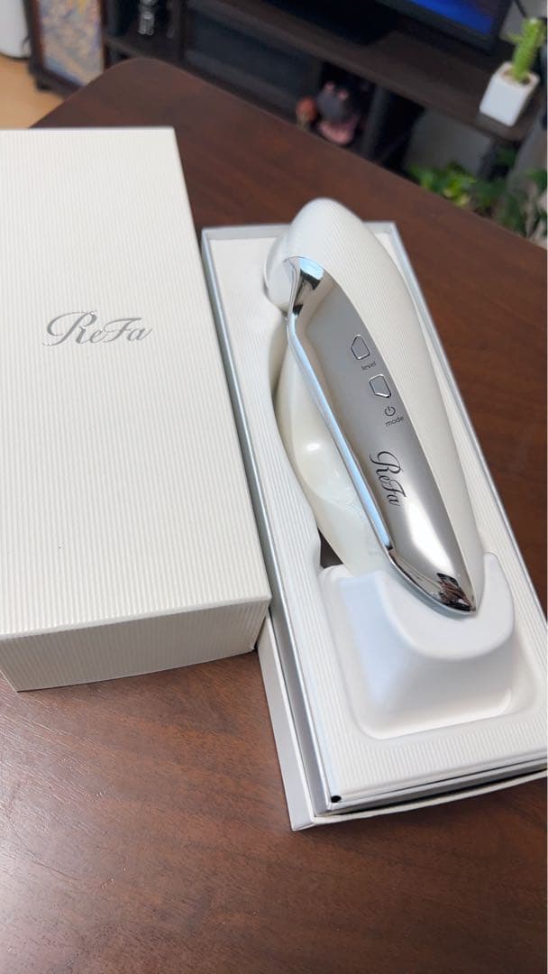 ReFa ビューティーテック　レイズ美顔器 シルバー ホワイト 保証書付き