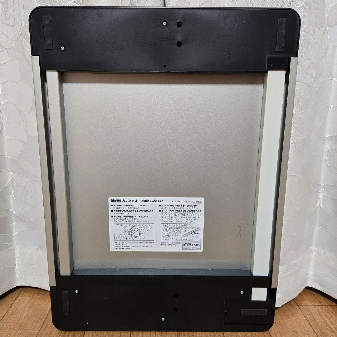 カール事務器 裁断機 ペーパーカッター A4対応 40枚裁断 DC-210N
