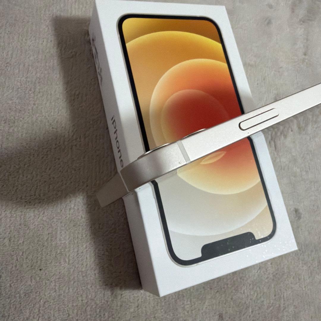 iPhone12 64GB WHITE SIMフリー docomo ドコモ 箱付
