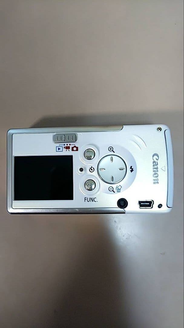 Canon IXY DIGITAL ホワイト PC1060